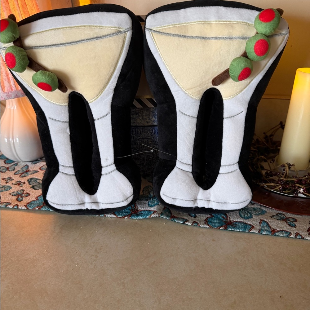 LAST CHANCE 
Martini Glass Slippers with Olive Detail